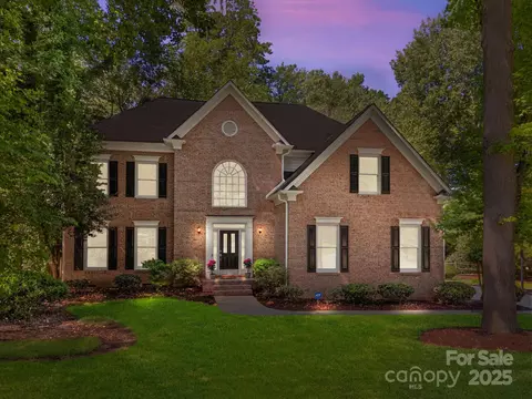 15831 Breton Brook St, Huntersville, NC 28078