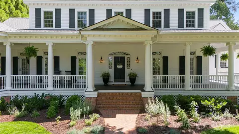 Exterior - 18705 Harbor Light Blvd, Cornelius, NC 28031 photo 3 of 14