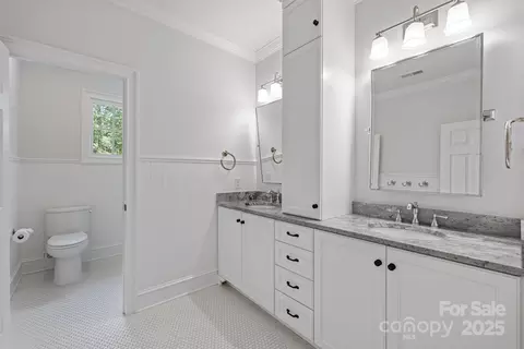 Bath - 18705 Harbor Light Blvd, Cornelius, NC 28031 photo 4 of 5
