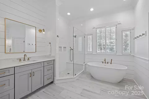 Bath - 18705 Harbor Light Blvd, Cornelius, NC 28031 photo 1 of 5