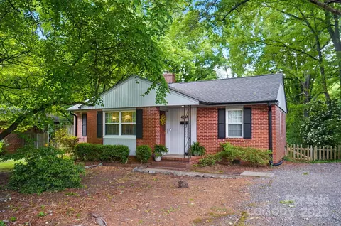 4647 General Pershing Dr, Charlotte, NC 28209