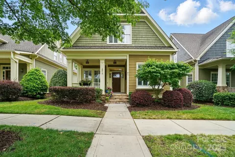 15714 Laurel Oak Cres, Davidson, NC 28036