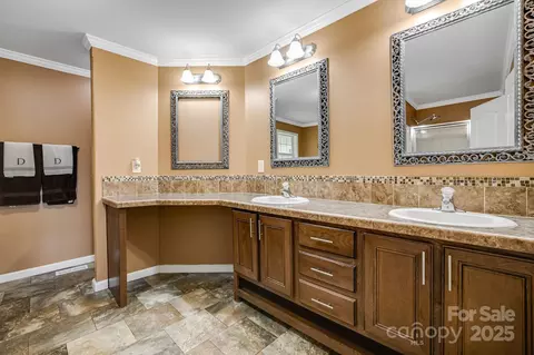14 Phoenix Cir, Alexander, NC 28701 photo 17