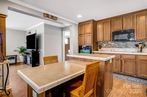 14 Phoenix Cir, Alexander, NC 28701 photo 12