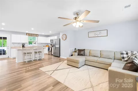 115 Crownpiece St, Troutman, NC 28166