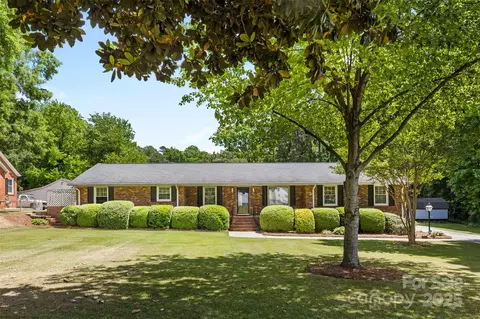 4600 Beatties Ford Rd, Charlotte, NC 28216
