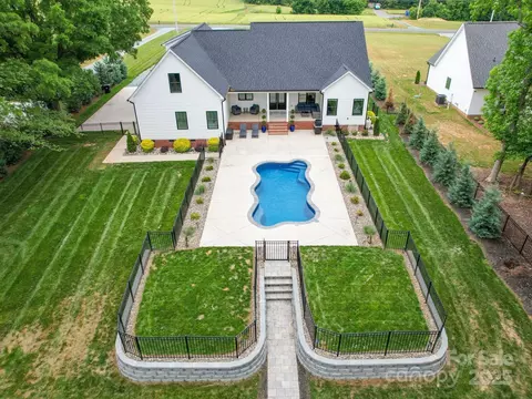 Exterior - 2608 Henry Baucom Rd, Monroe, NC 28110 photo 3 of 13