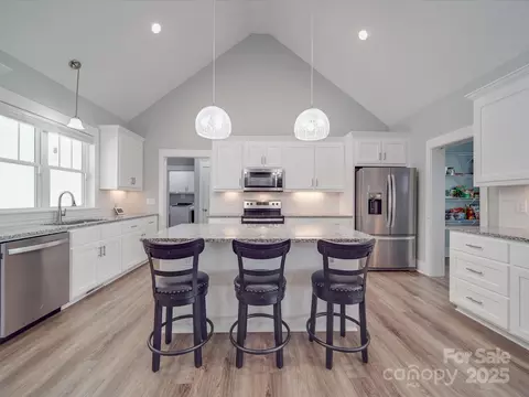 Kitchen - 2608 Henry Baucom Rd, Monroe, NC 28110 photo 2 of 5