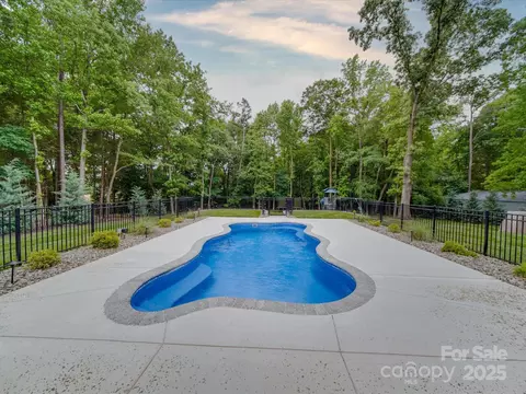 Exterior - 2608 Henry Baucom Rd, Monroe, NC 28110 photo 7 of 13