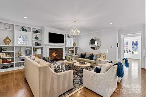 Living - 1502 Matthew Mcclure Cir, Davidson, NC 28036 photo 2 of 3