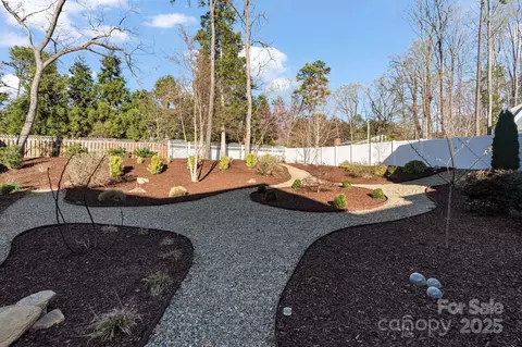 Exterior - 1502 Matthew Mcclure Cir, Davidson, NC 28036 photo 4 of 7