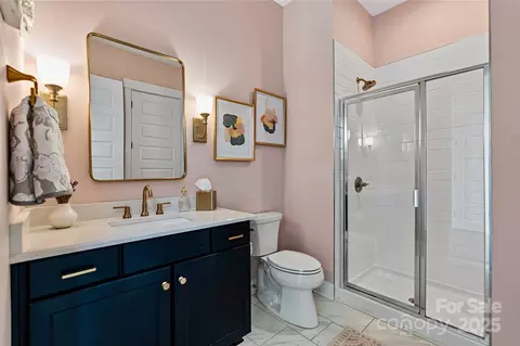 Bath - 1502 Matthew Mcclure Cir, Davidson, NC 28036 photo 1 of 5