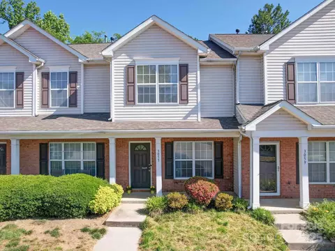 3055 Golden Dale 104 Ln #104, Charlotte, NC 28262
