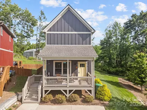 106 Wheeler Rd, Weaverville, NC 28787