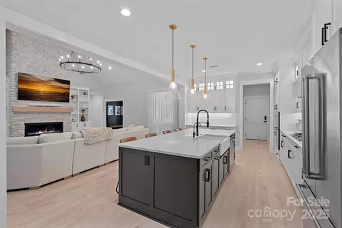Kitchen - 9564 Regent Dr, Davidson, NC 28036 photo 4 of 5