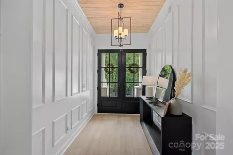 Entry Way - 9564 Regent Dr, Davidson, NC 28036 photo 1 of 4