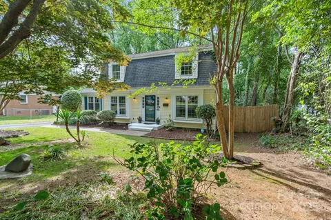 1014 Vandalia Dr, Charlotte, NC 28212