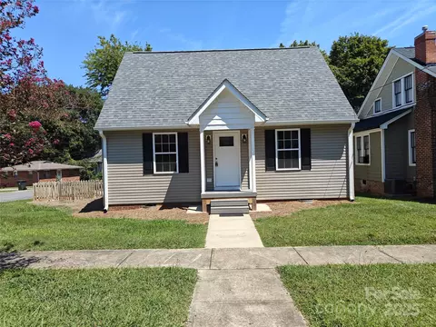 406 4th St, Spencer, NC 28159 photo 3