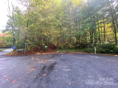98 Oak Gate Lot 36 And Block H Dr #LOT 36 AND BLOCK H, Hendersonville, NC 28739