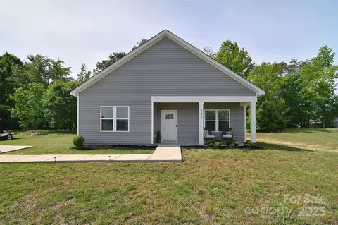 325 Cornwall Dr, Salisbury, NC 28147