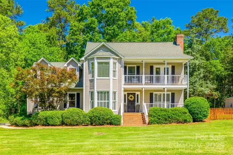 1355 Woodrun Ct, Rock Hill, SC 29732