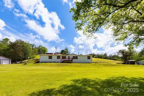 283 Grandview 1 Dr #1, Marshall, NC 28753
