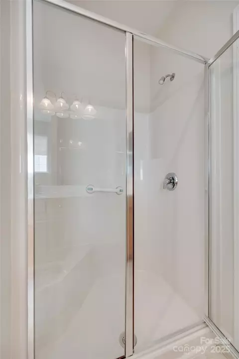 Bath - 422 Garnet Ct, Fort Mill, SC 29708 photo 3 of 4