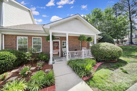 614 Stone Village Dr, Fort Mill, SC 29708