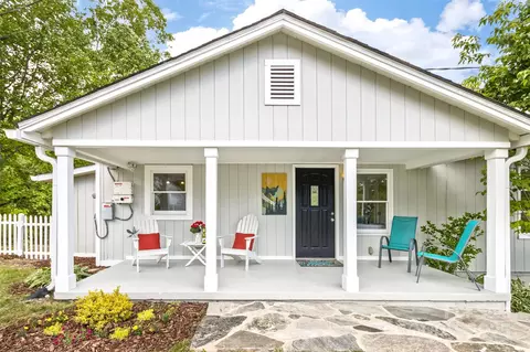 282 Old Toll Cir, Black Mountain, NC 28711