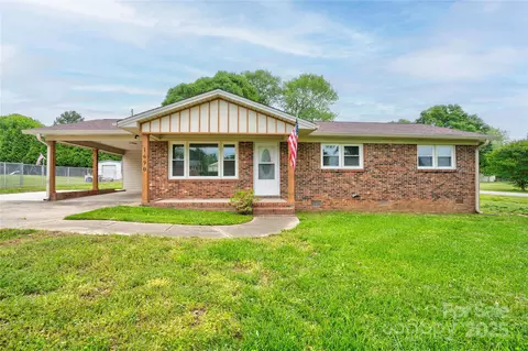 1690 Montevista Dr, Shelby, NC 28150
