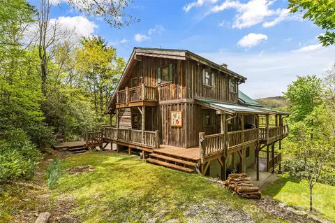 6338 W View Dr, Newland, NC 28657
