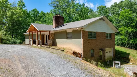 4022 Confidence Church Rd, Lenoir, NC 28645