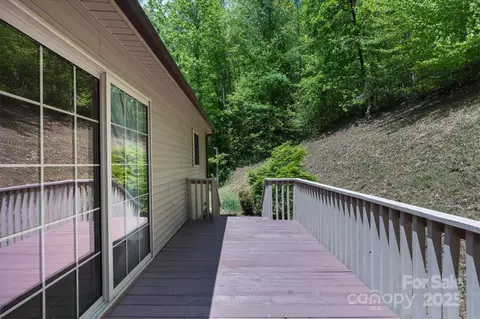 24 Deerfield Ln, Sylva, NC 28779 photo 15