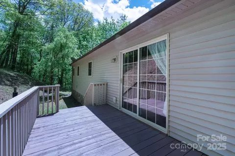 24 Deerfield Ln, Sylva, NC 28779 photo 16