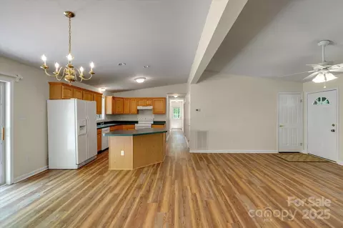 24 Deerfield Ln, Sylva, NC 28779 photo 5