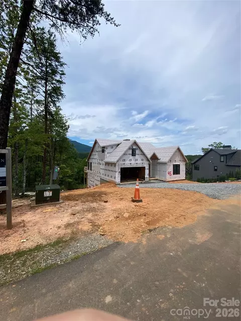 2 Jackson Ridge Ln, Mill Spring, NC 28756 photo 2