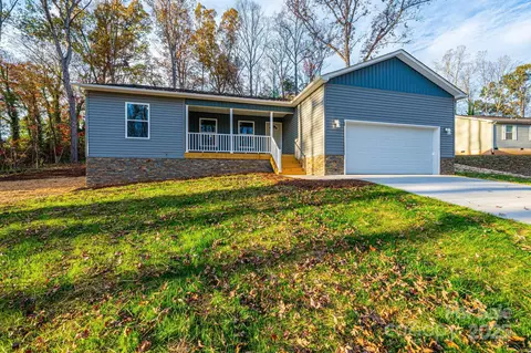 111 Timberlane Se Pl SE, Lenoir, NC 28645