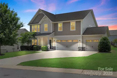 3211 Gilroy Dr, Fort Mill, SC 29707