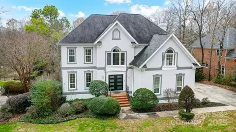 520 Beacon Knoll Ln, Fort Mill, SC 29708
