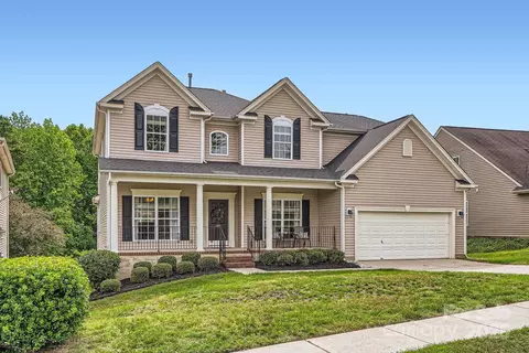 1455 Moss Creek Dr, Harrisburg, NC 28075