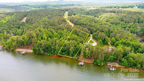 300 Riverwalk Dr, Connelly Springs, NC 28612