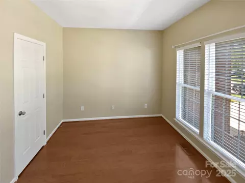 Living - 903 Furman Ct, Fort Mill, SC 29708 photo 2 of 6