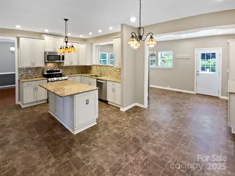 Kitchen - 903 Furman Ct, Fort Mill, SC 29708 photo 3 of 3