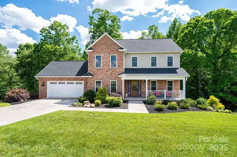 5173 S Oak Cir, Granite Falls, NC 28630