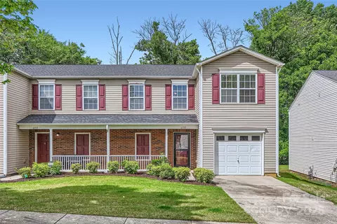 6335 Ziegler Ln, Charlotte, NC 28269