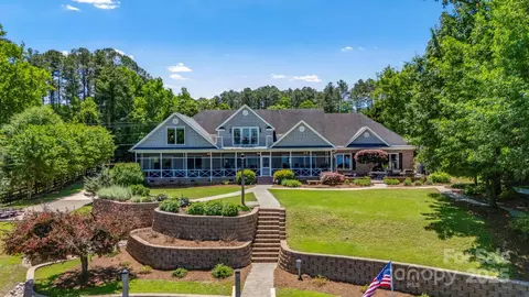 2102 Lake Rd, Ridgeway, SC 29130