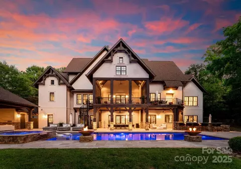 2288 Brawley School Rd, Mooresville, NC 28117