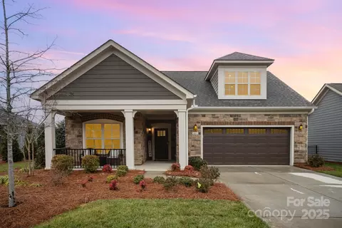 687 Poplar View Nw Dr NW, Concord, NC 28027