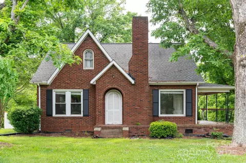 4098 S Nc Hwy 127 Hwy, Hickory, NC 28602