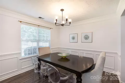 Dining - 18629 Coachmans Trce, Cornelius, NC 28031 photo 2 of 3